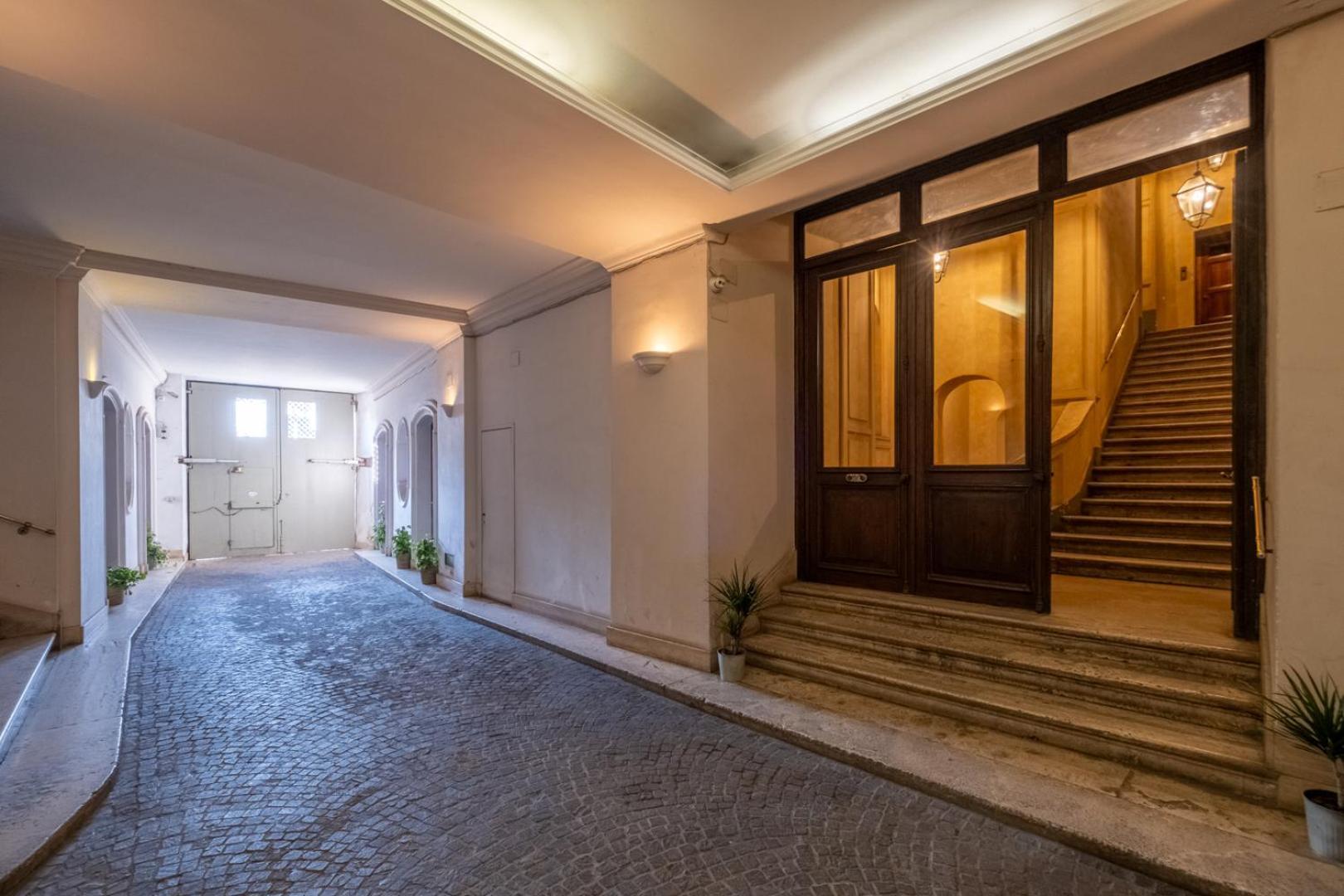 Elegant And Luxury Apartment @Altare Della Patria Rom Exterior foto